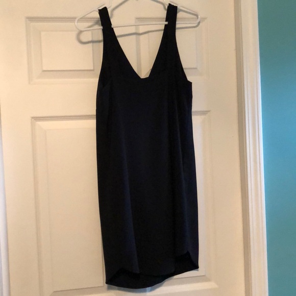 Black Dress - Picture 6 of 6